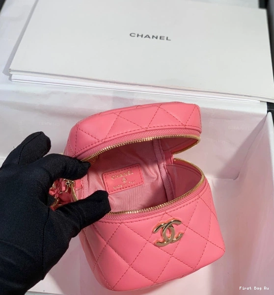 Firstbag Ru CHANEL CHANELUTCH WITH HANDLE 0819